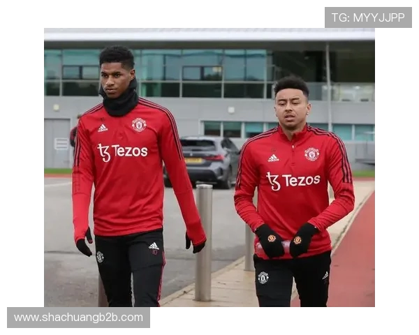 拉什福德领衔曼联新赛季征程展望球队未来发展与个人成长之路 拉什福德领衔曼联新赛季征程展望球队未来发展与个人成长之路