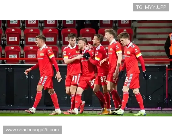 柏林联合与不来梅激战正酣谁能在德甲赛场上笑到最后