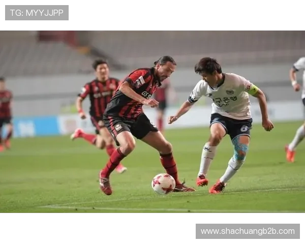 釜山偶像与仁川联的激烈对决展现足球魅力与团队精神