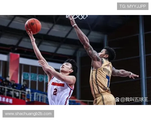 重庆篮球队防反体系解析与战术创新研究 重庆篮球队防反体系解析与战术创新研究