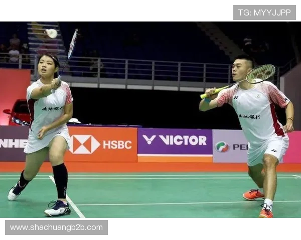 北京羽毛球队的训练节奏与赛事表现深度解析 北京羽毛球队的训练节奏与赛事表现深度解析