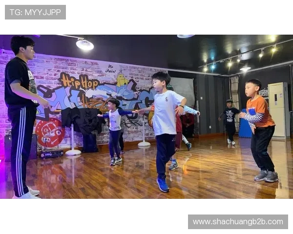 南京街舞队心理素质提升之路:热议街舞背后的心灵变革与成长 南京街舞队心理素质提升之路:热议街舞背后的心灵变革与成长