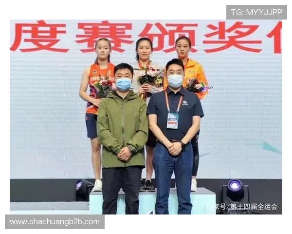 成都攀岩队在极限运动会中的默契配合与精彩表现分析